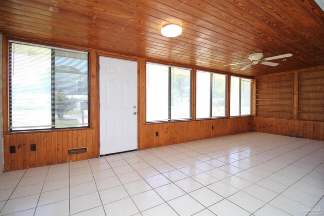 Building Photo - 86 S Madison Dr