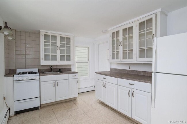 Building Photo - 72 High Ave