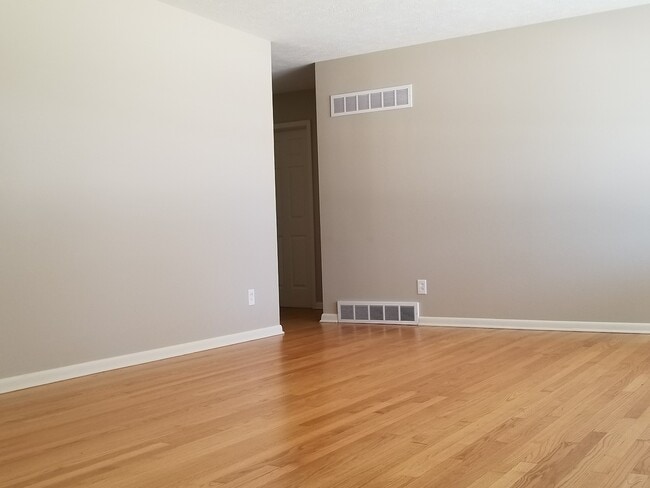 Foto del edificio - 1836 Todd Rd