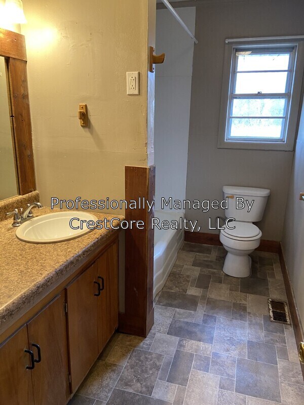 Foto del edificio - 876 Blankenship Rd