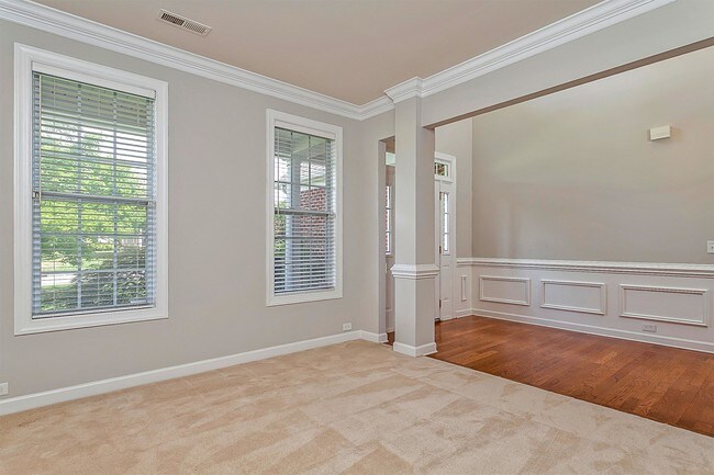 Building Photo - 2225 Legacy Oak Dr