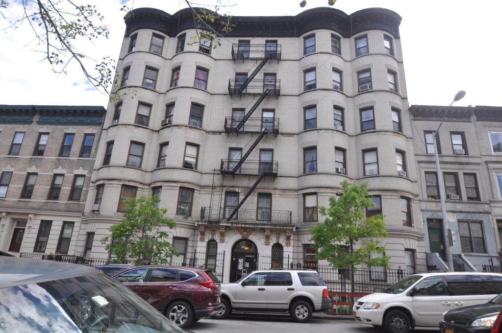 Foto principal - 570 W 183rd St