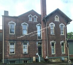 Building Photo - 415 N Main St
