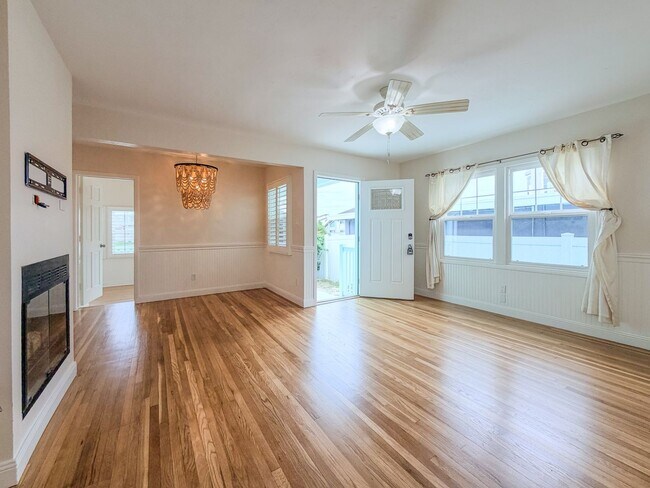 Building Photo - Hollywood Beach | 3 Bedroom + 2 Bathroom H...