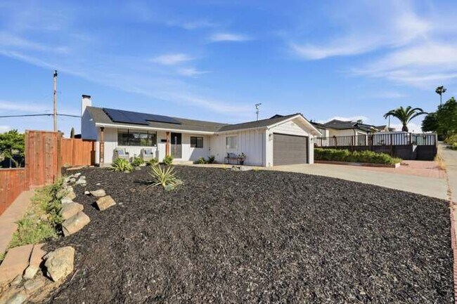 Building Photo - 4610 Capitola Ave