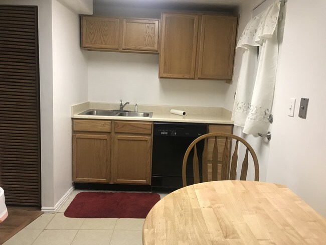 Foto del edificio - 7520 S 2840 W