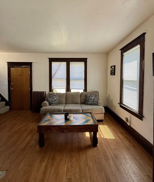 Foto del edificio - 308 7th St S