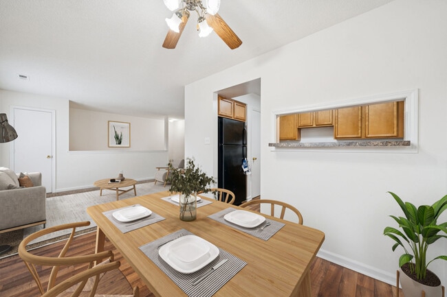 Building Photo - Maplewood Apartments - Tax Credit