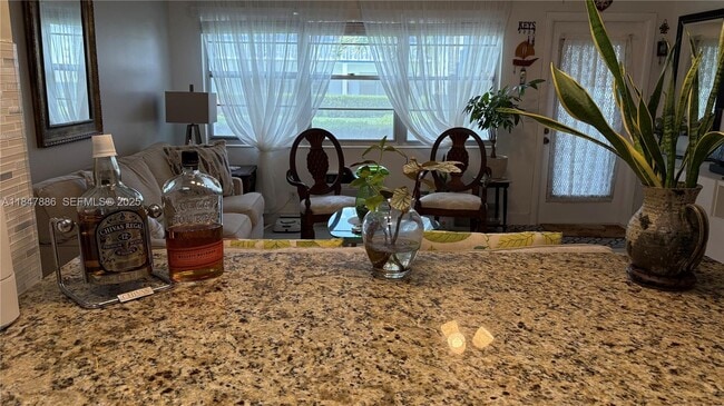 Building Photo - 98 Westbury E