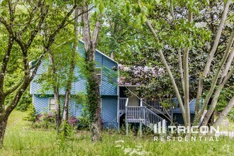 Building Photo - 1726 Hickory Grove Way NW