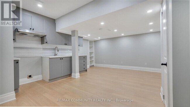 Photo du bâtiment - 14 Waterleaf Rd