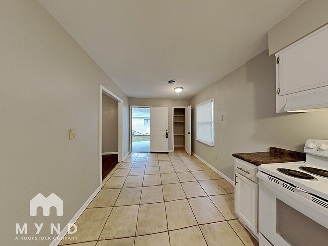Foto del edificio - 5158 Alford St