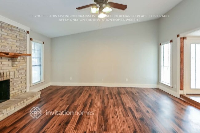 Foto del edificio - 2806 Killdeer Ln
