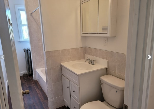 Building Photo - 175 River St