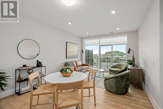 Photo du bâtiment - 4286 King St E