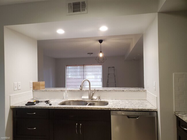 Foto del edificio - 9700 NW 23rd Ct