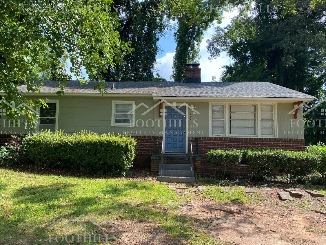 Foto principal - Spacious 3-Bedroom Near Anderson Universit...