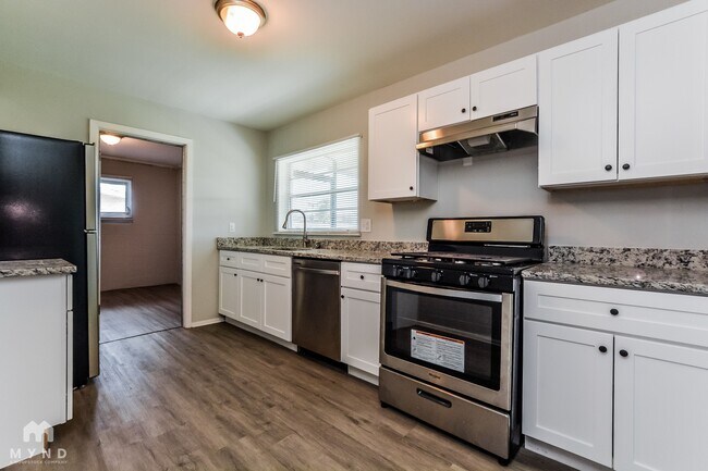 Foto del edificio - 1102 Orwell Ave