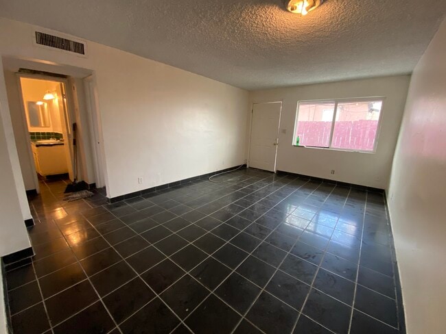 Building Photo - 1108 Monterey St