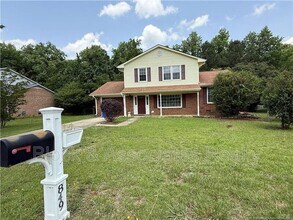 Building Photo - 849 Stoneykirk Dr