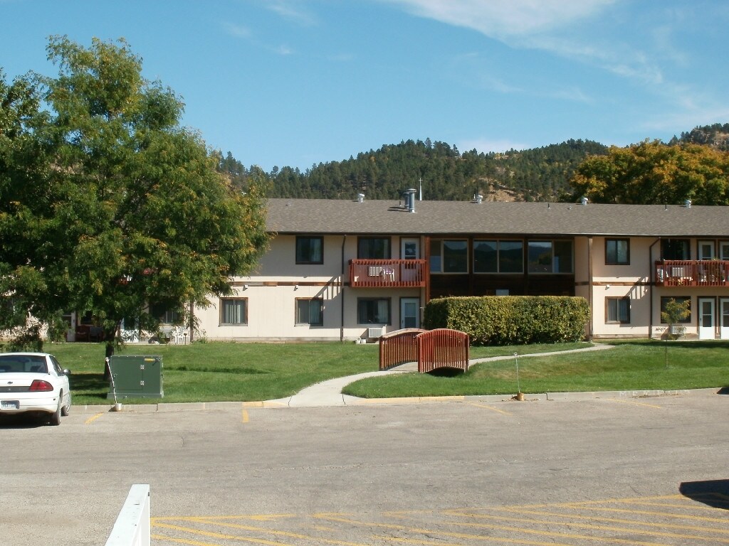 Oak Apartments Spearfish, SD