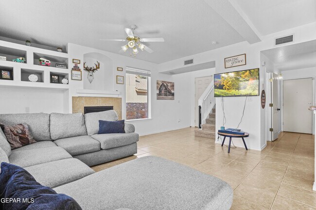 Foto del edificio - 12952 Alfredo Apodaca Dr