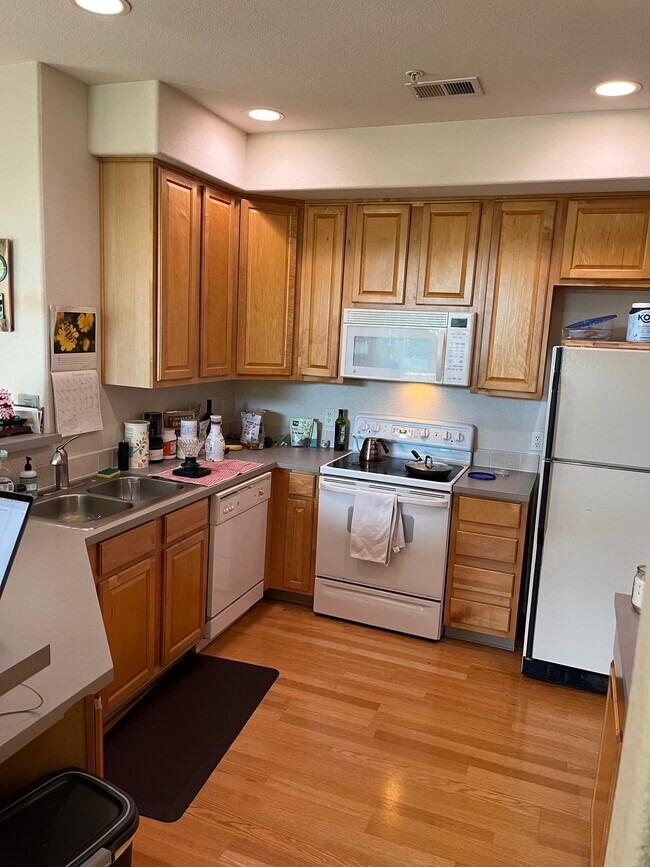 5220 Boardwalk Dr Unit C23, Fort Collins, CO 80525 Condo for Rent in
