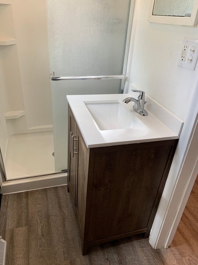 Building Photo - 1611 E Ave NW