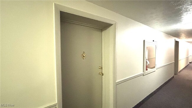 Foto del edificio - 25735 Lorain Rd