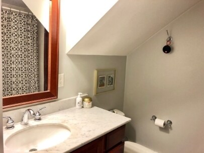 Foto del edificio - 220 W Springfield St