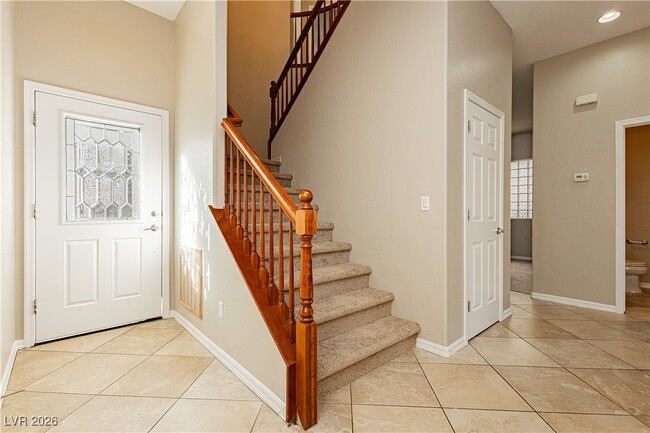 Building Photo - 9164 Tudor Park Pl