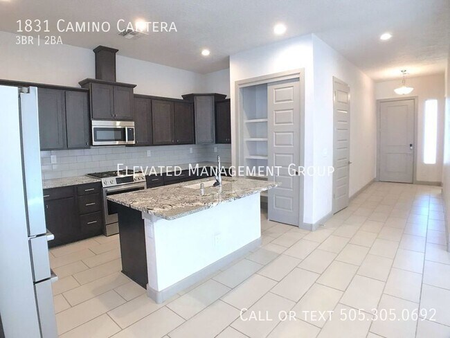 Foto del edificio - 1831 Camino Cantera