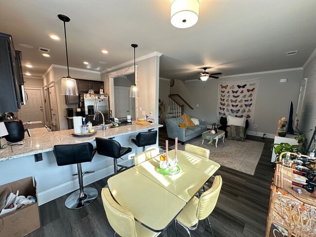 Building Photo - Four Bedroom Available off MLK