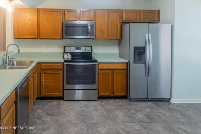 Foto del edificio - 1714 Ashmore Green Dr