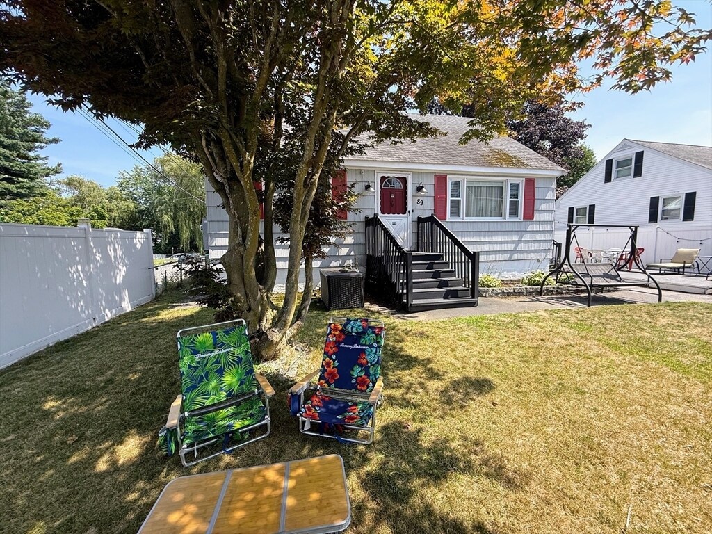 Foto principal - 89 Bunker Hill Ave