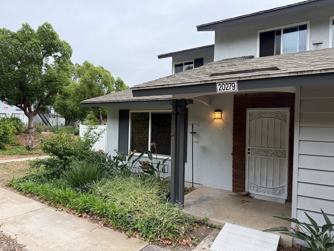 Photo - 20279 Green Hill Ln (Yorba Linda, CA)