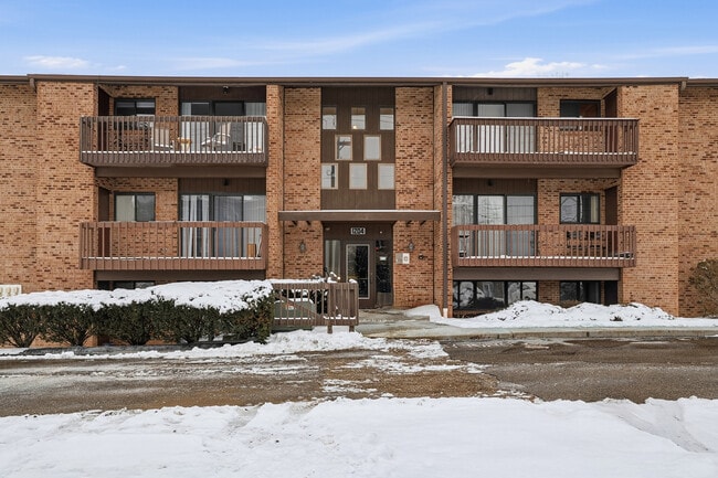 Building Photo - 1204 Dutilh Rd