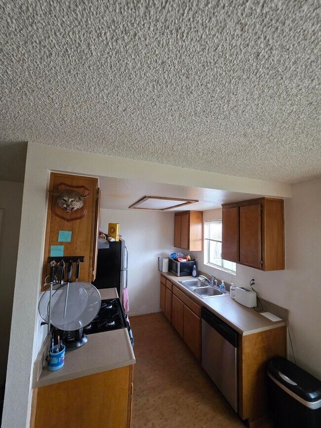 Foto del edificio - 1401 Cimarron Ct