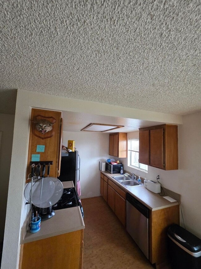 Building Photo - 1401 Cimarron Ct