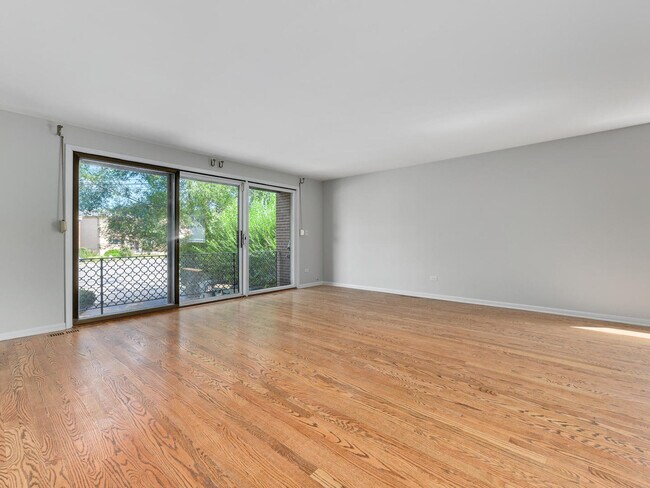 Foto del edificio - 1300 N Northwest Hwy