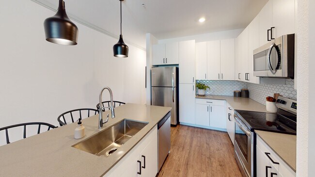 Foto del edificio - The Prospector Modern Apartments