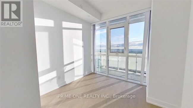 Building Photo - 7 Grenville St