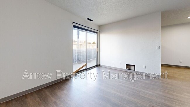 Building Photo - 201 E Arbor Ave