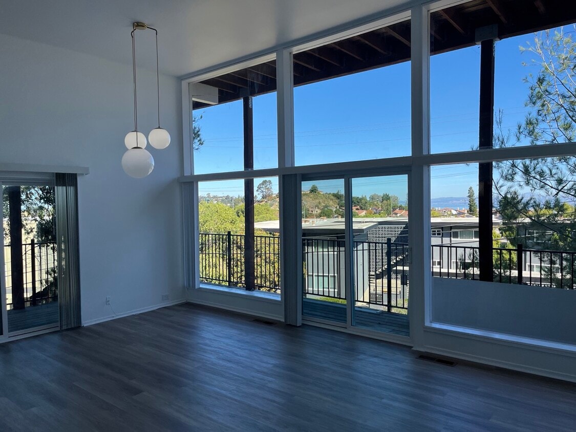 2660 Melendy Dr Unit 2, San Carlos, CA 94070 Apartments in San