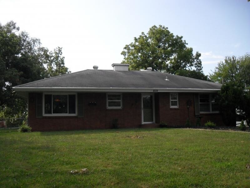 Primary Photo - 8109 NW Highway 9