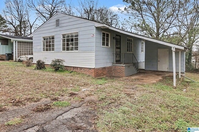 Building Photo - 1520 17th Way SW