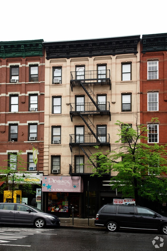 Building Photo - 1592 Second Ave