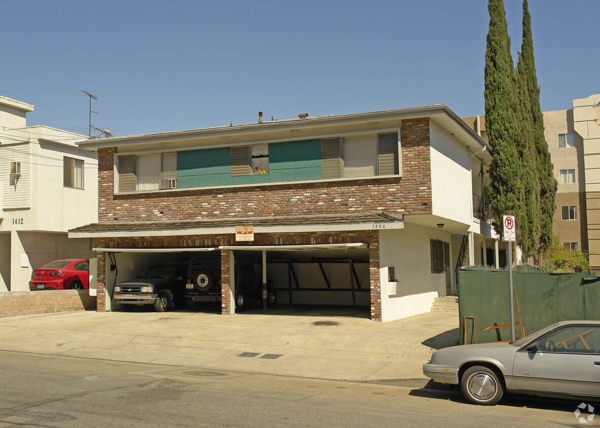 Building Photo - 1406 N Vista St
