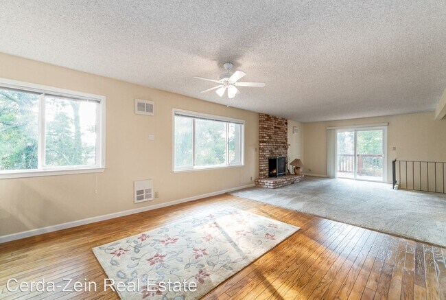 Building Photo - 3 br, 3 bath House - 6225 Leona St.