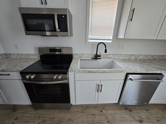 Foto del edificio - 839 Mt Vernon Ave